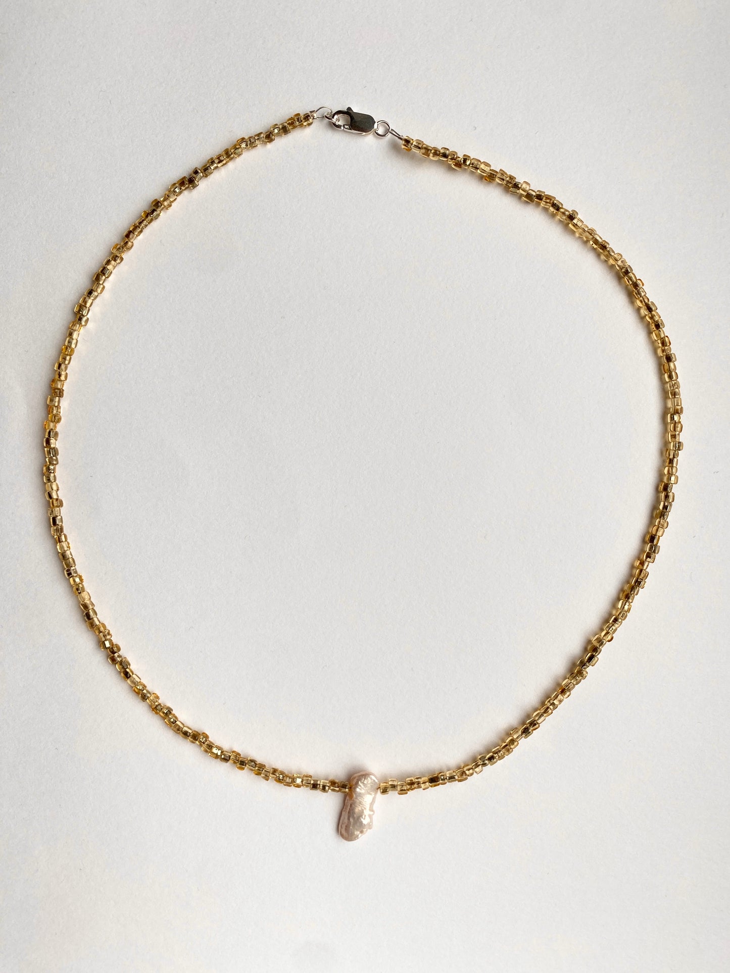 SINGLE PEARL YELLOW NECKLACE